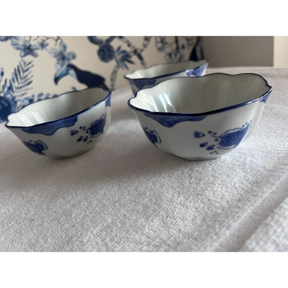 Set/3 Handpainted Fish Bowl Scalloped Edge Made in Brazil 4.5"D x 2"H Blue White - Picture 6 of 14